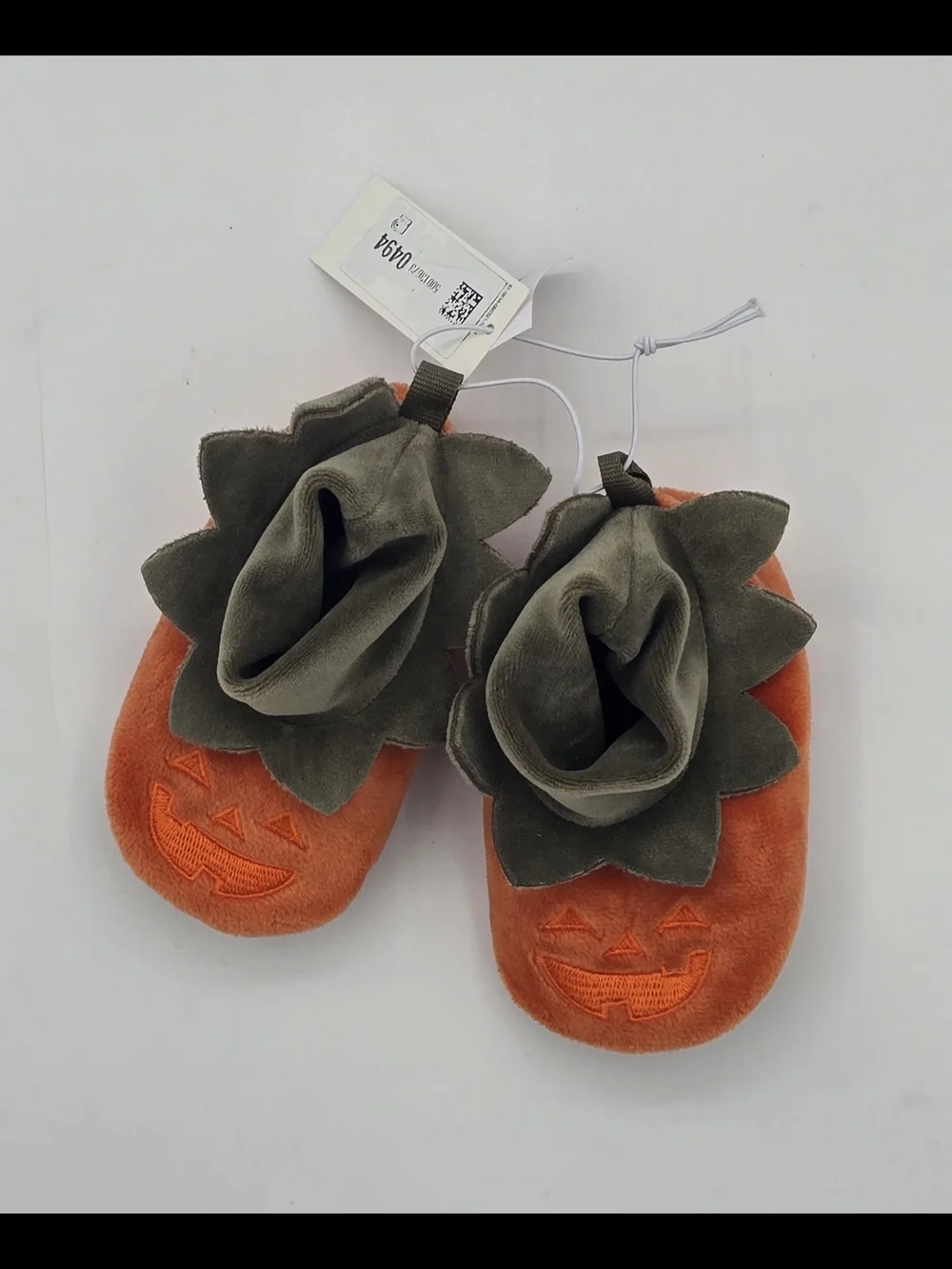 Old Navy Orange Pumpkin Plush Baby Booties with Olive Leaf Cuff